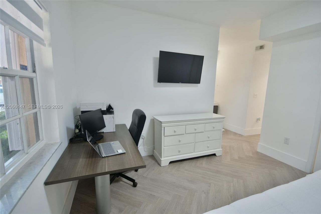10026 Hammocks Blvd , Unit 103-6, Miami, FL 33196 Photo