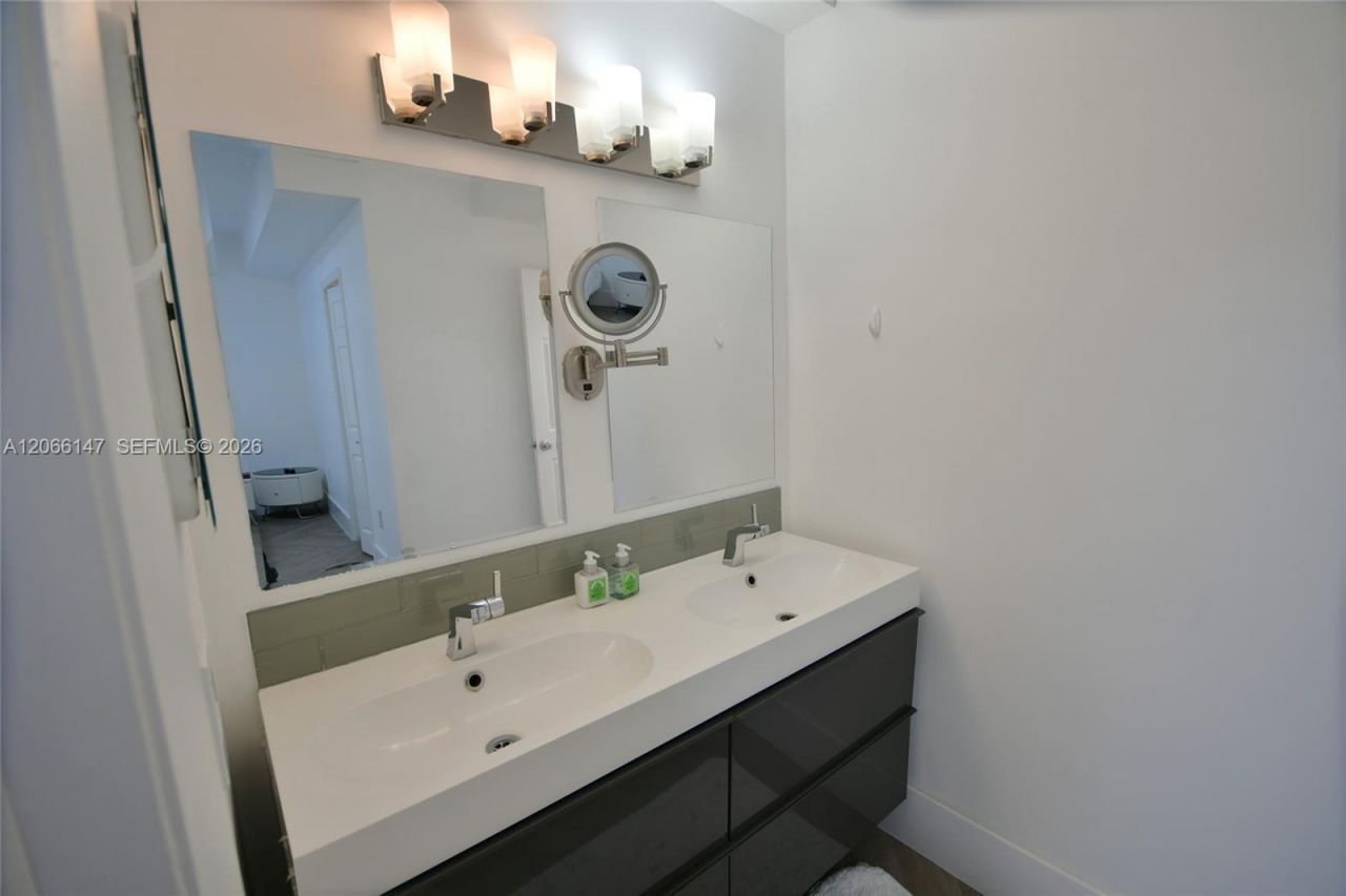 10026 Hammocks Blvd , Unit 103-6, Miami, FL 33196 Photo