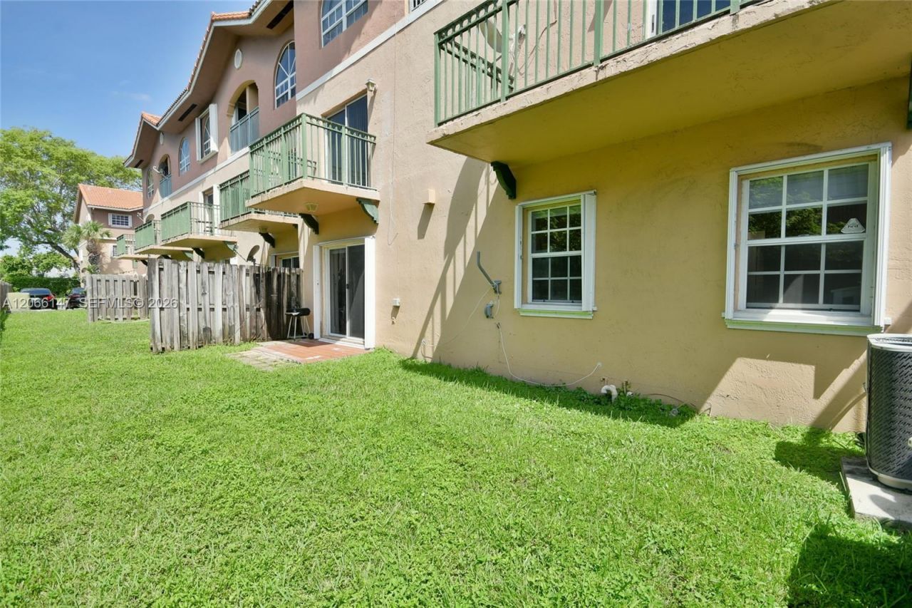 10026 Hammocks Blvd , Unit 103-6, Miami, FL 33196 Photo