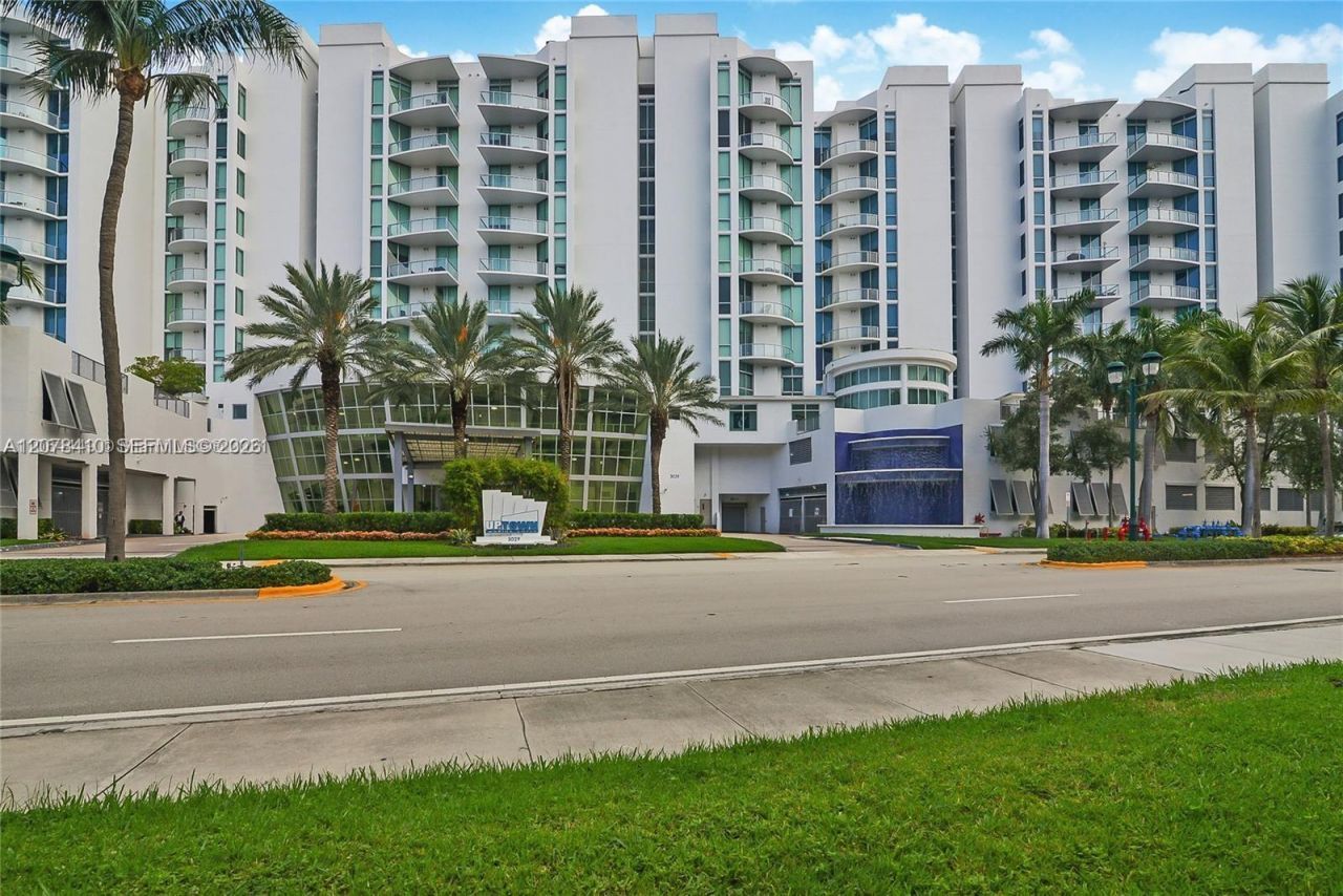 3029 NE 188th St , Unit 505, Aventura, FL 33180 Photo