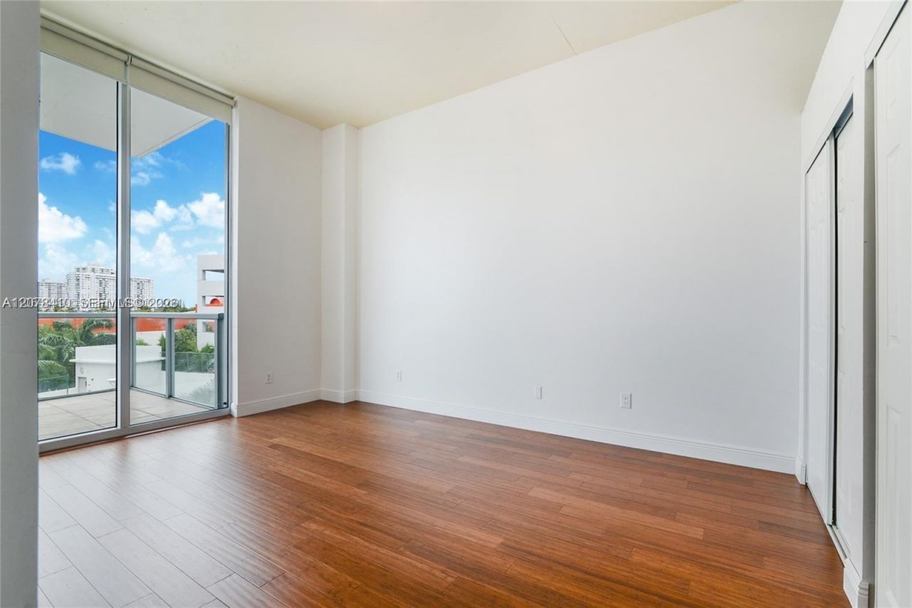 3029 NE 188th St , Unit 505, Aventura, FL 33180 Photo