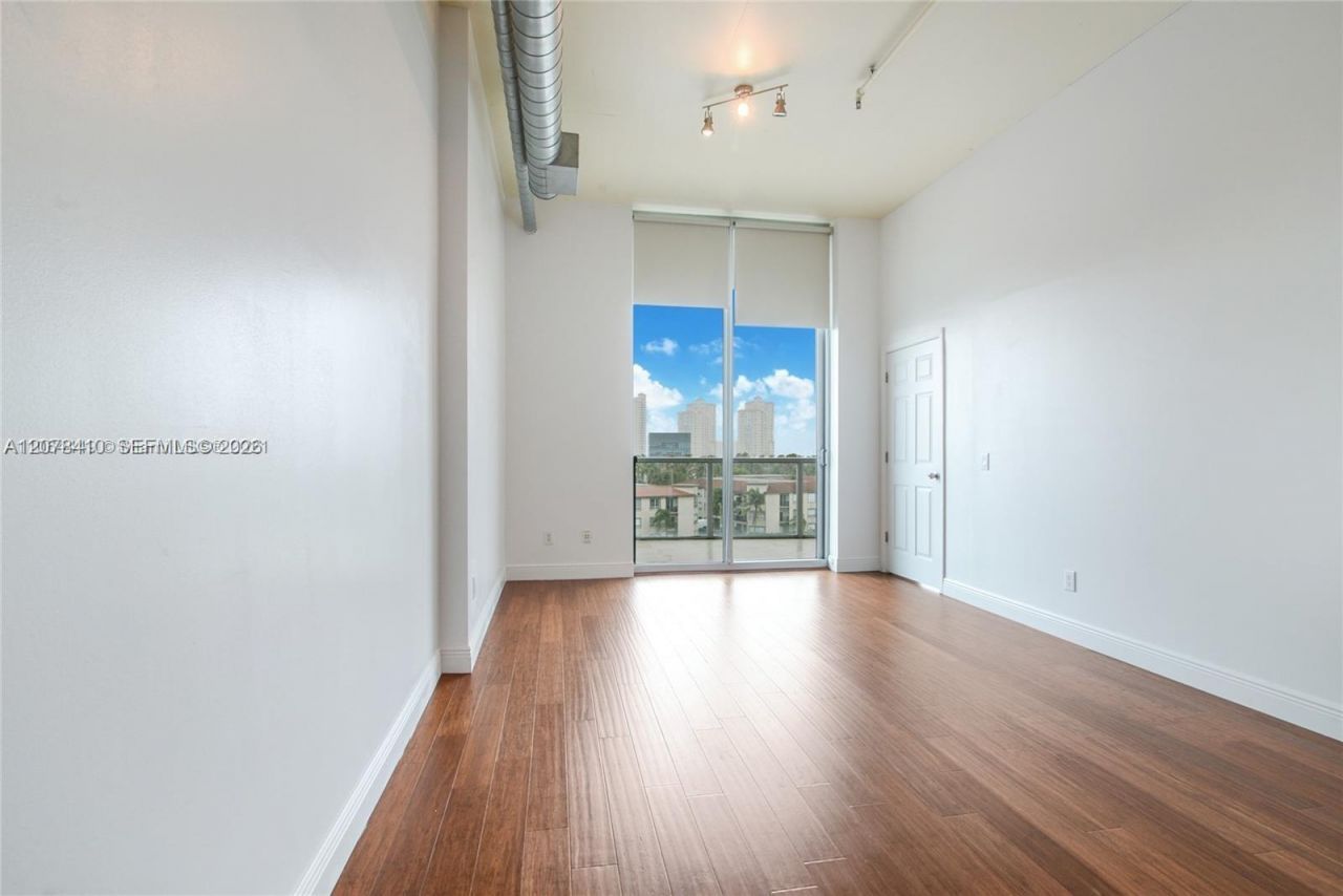 3029 NE 188th St , Unit 505, Aventura, FL 33180 Photo