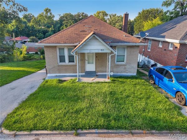 4515 June Avenue , Normandy, MO 63121