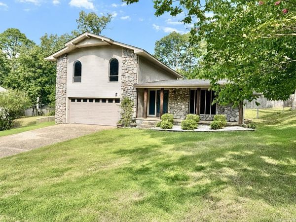 11 Heritage Court, Little Rock, AR 72211