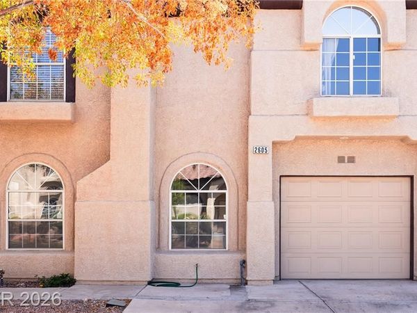2605 Glen Green Avenue , Henderson, NV 89074