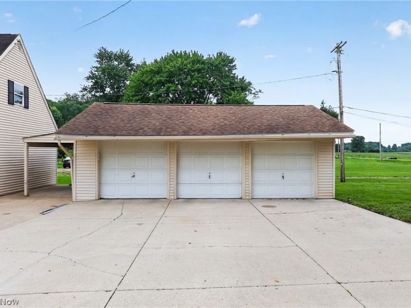 1100 Fairfield School Road, Columbiana, OH 44408 Photo 4