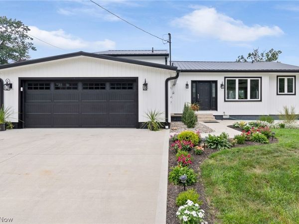 253 Aqua Boulevard, Coventry, OH 44319