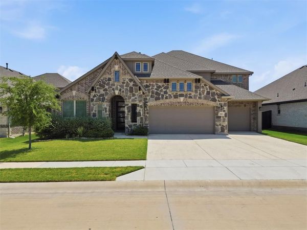 1003 Moss Grove Trail, Justin, TX 76247