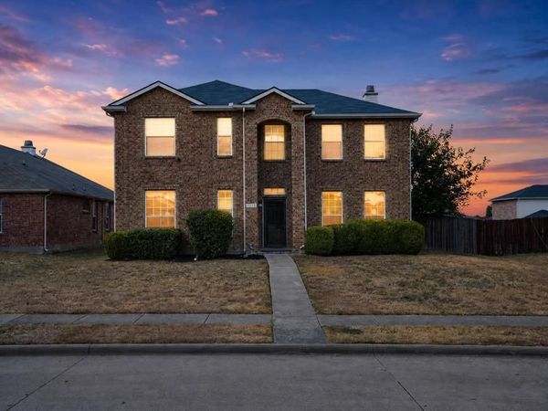 1213 Spring Water Drive, Lancaster, TX 75134