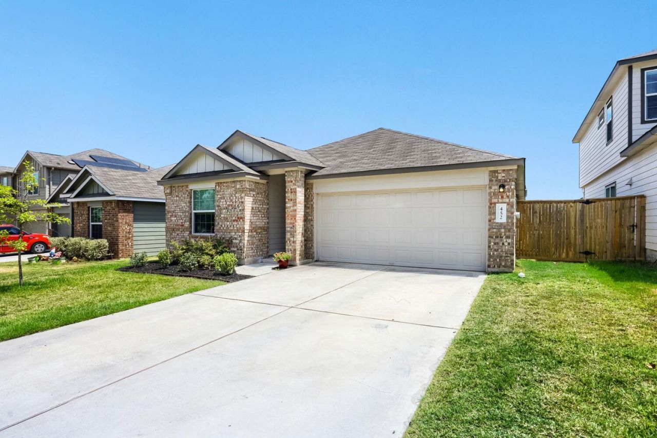 452 Perfect World Loop, Jarrell, TX 76537 Main Photo