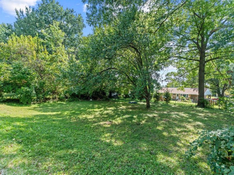 54 Gambier Circle, Greenhills, OH 45218 Photo 19