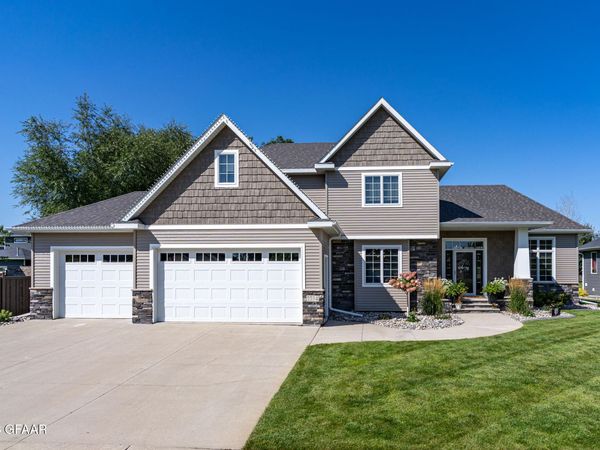 5534 CHARLIE RAY Drive , Grand Forks, ND 58201