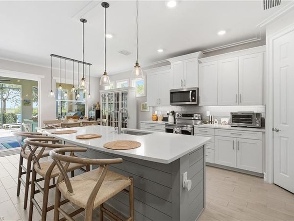 28113 Seasons Tide AVE, BONITA SPRINGS, FL 34135