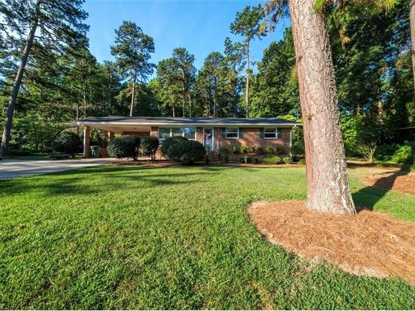 221 Westwood Avenue, Thomasville, NC 27360