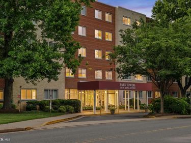 200 N MAPLE AVENUE, Unit 416, FALLS CHURCH, VA 22046