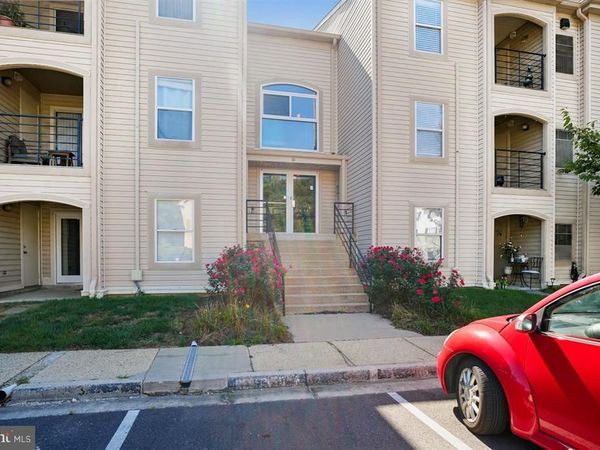 10 HEARTHSTONE COURT, Unit B, ANNAPOLIS, MD 21403