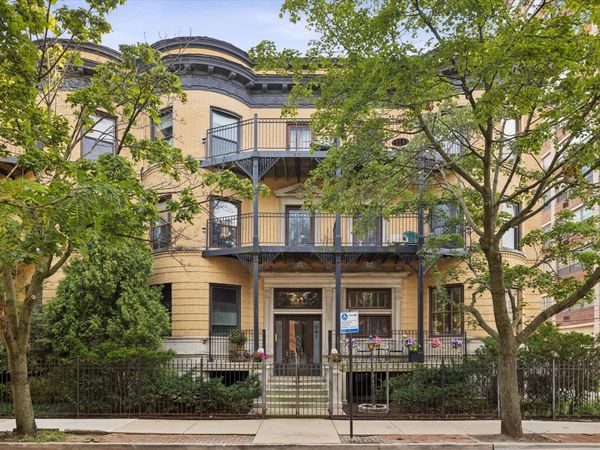941 W Gunnison Street , Unit 1W, Chicago, IL 60640
