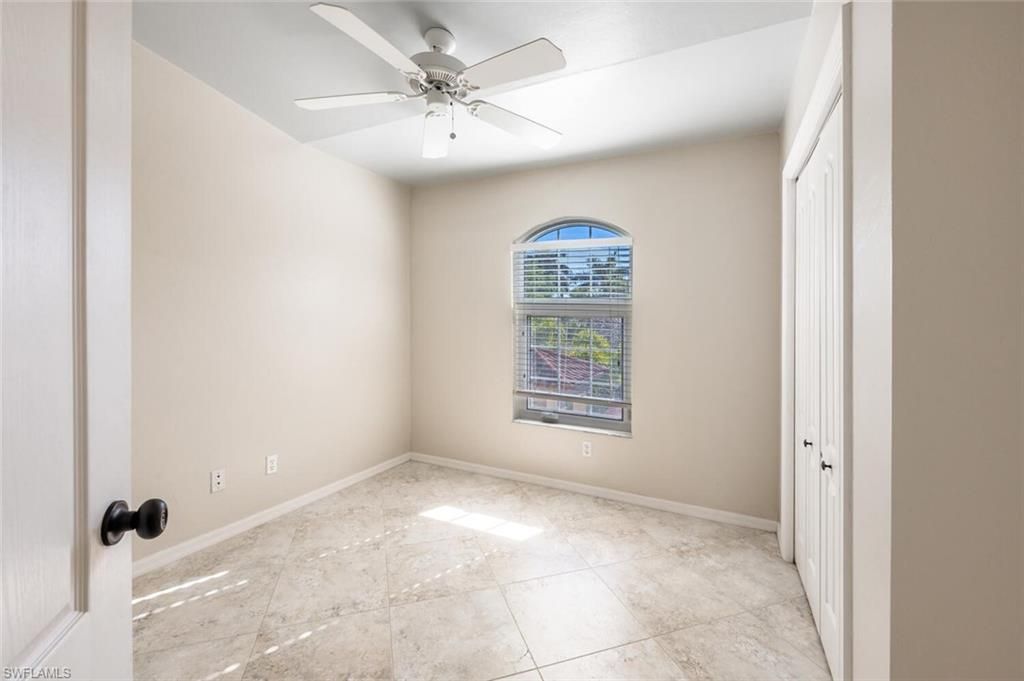 242 Newport Dr , Unit 509, Naples, FL 34114 Photo