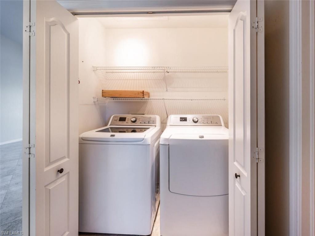 242 Newport Dr , Unit 509, Naples, FL 34114 Photo