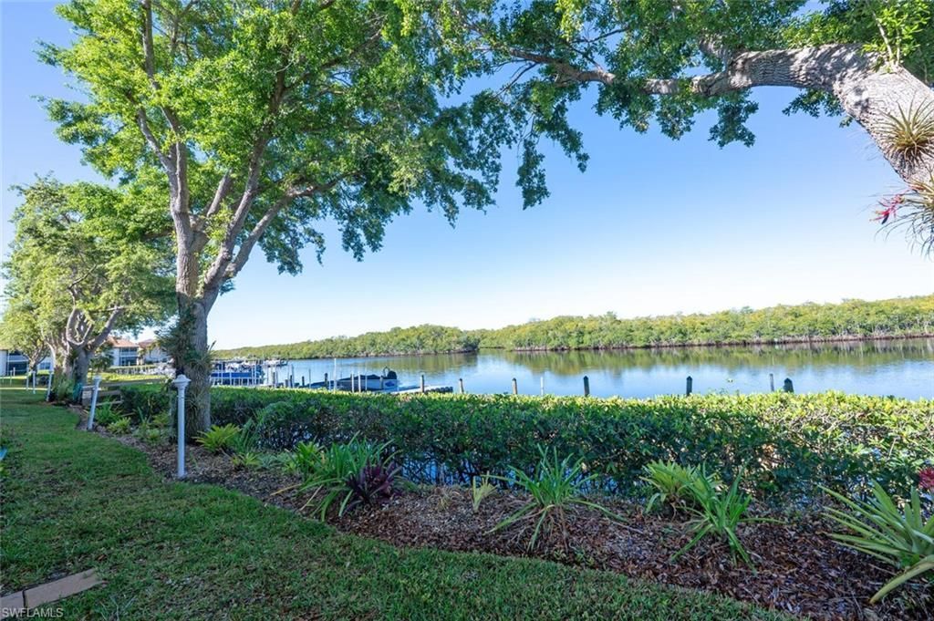 242 Newport Dr , Unit 509, Naples, FL 34114 Photo