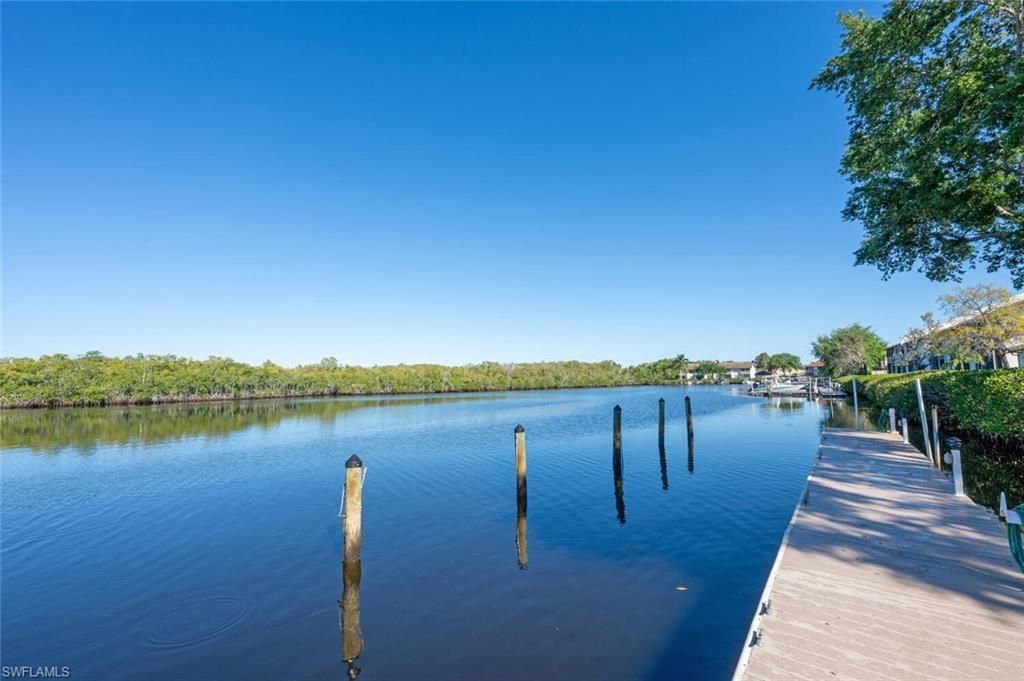 242 Newport Dr , Unit 509, Naples, FL 34114 Photo