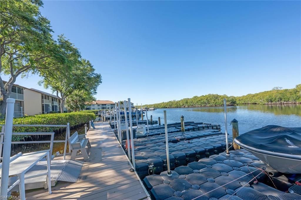 242 Newport Dr , Unit 509, Naples, FL 34114 Photo