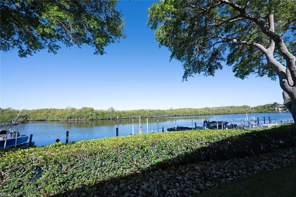 242 Newport Dr , Unit 509, Naples, FL 34114 Photo