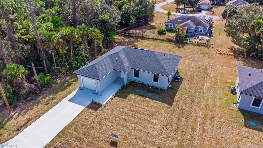 8050 Sherwood Cir , Labelle, FL 33935 Photo