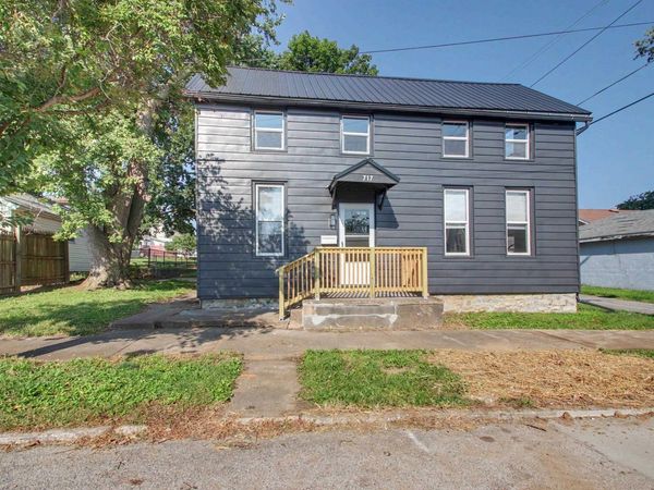 717 N 15TH Street, Quincy, IL 62301