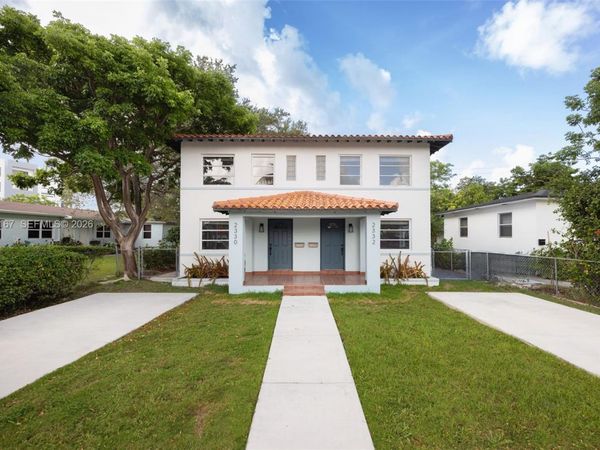 2332 SW 26th Ln , Miami, FL 33133