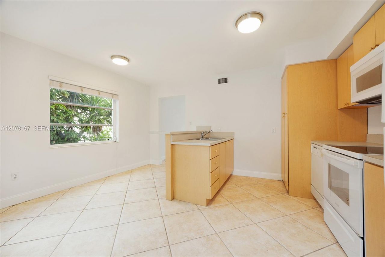 2332 SW 26th Ln , Miami, FL 33133 Photo