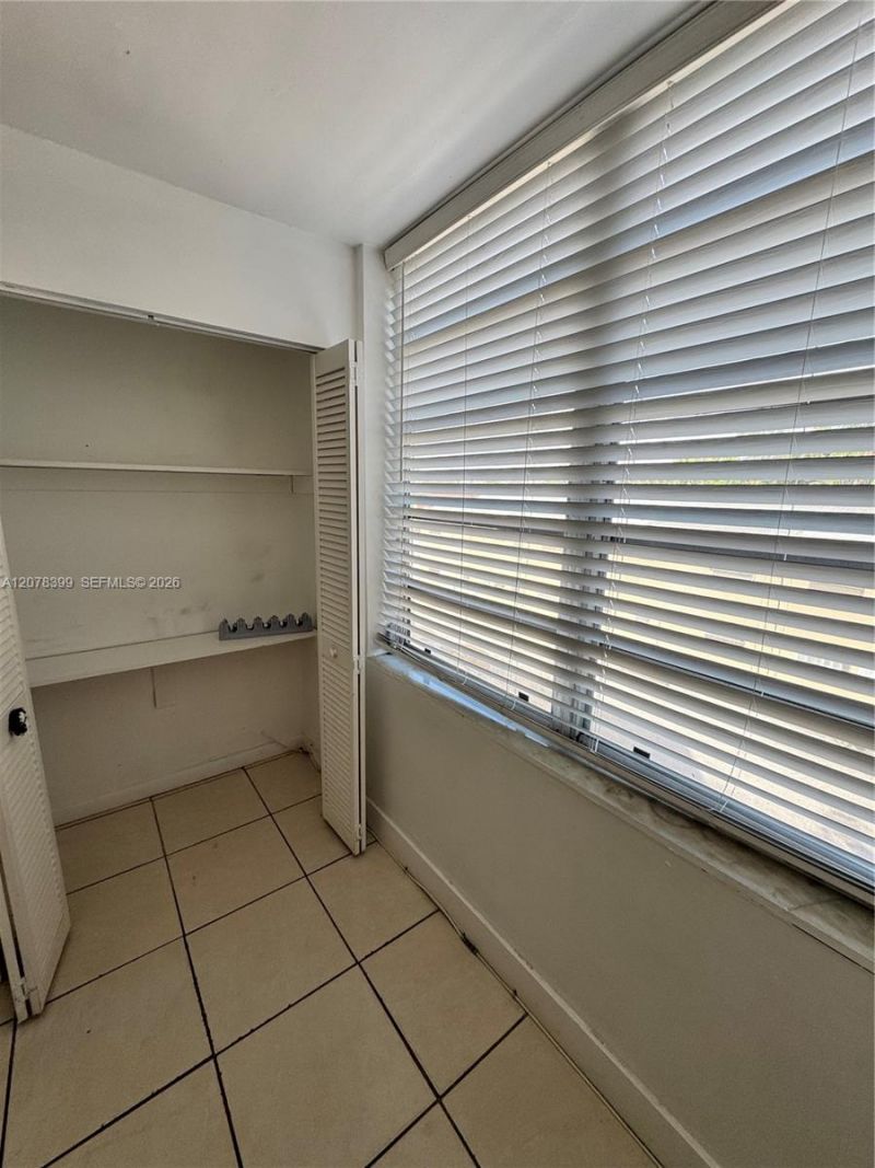 12105 NE 6th Ave , Unit 304, North Miami, FL 33161 Photo