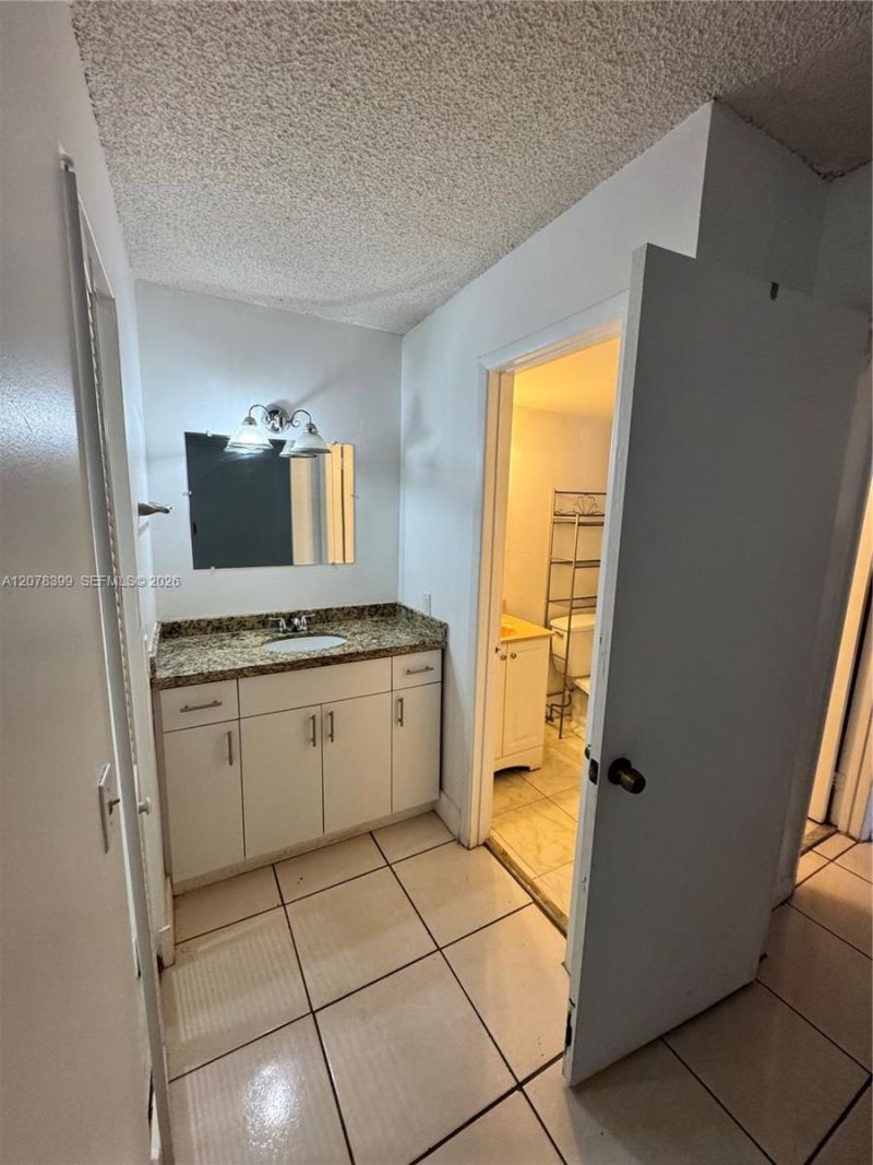 12105 NE 6th Ave , Unit 304, North Miami, FL 33161 Photo