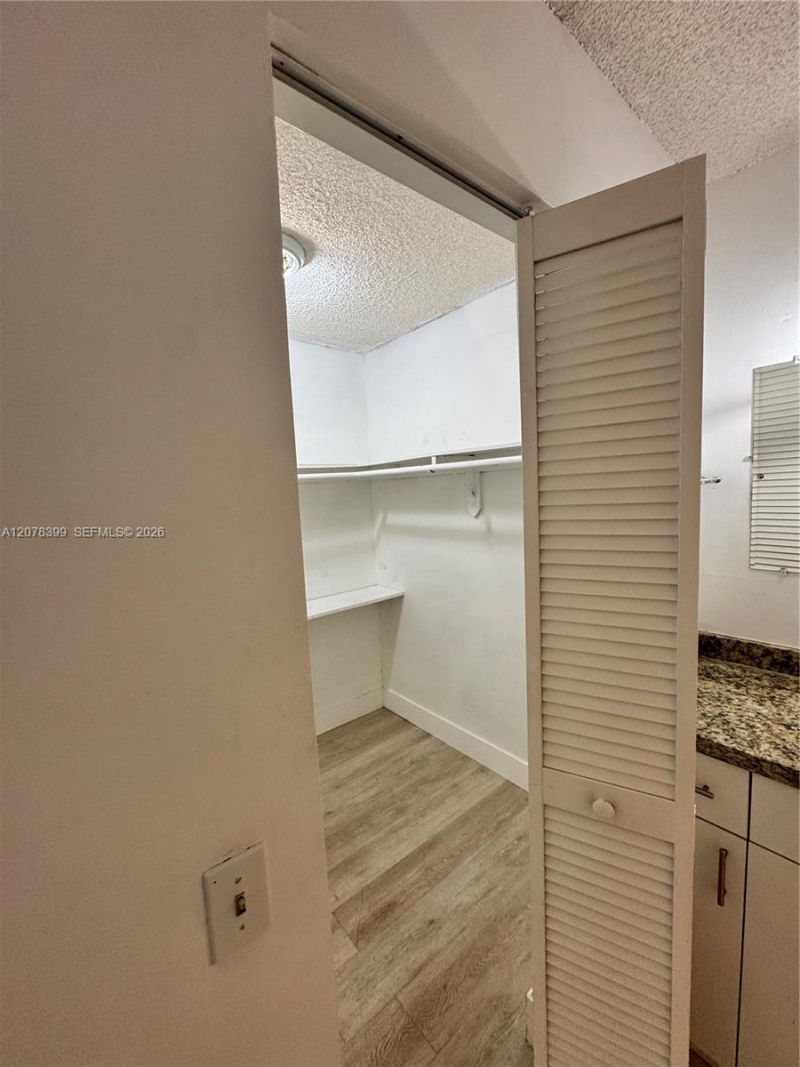 12105 NE 6th Ave , Unit 304, North Miami, FL 33161 Photo