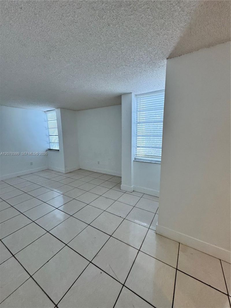 12105 NE 6th Ave , Unit 304, North Miami, FL 33161 Photo