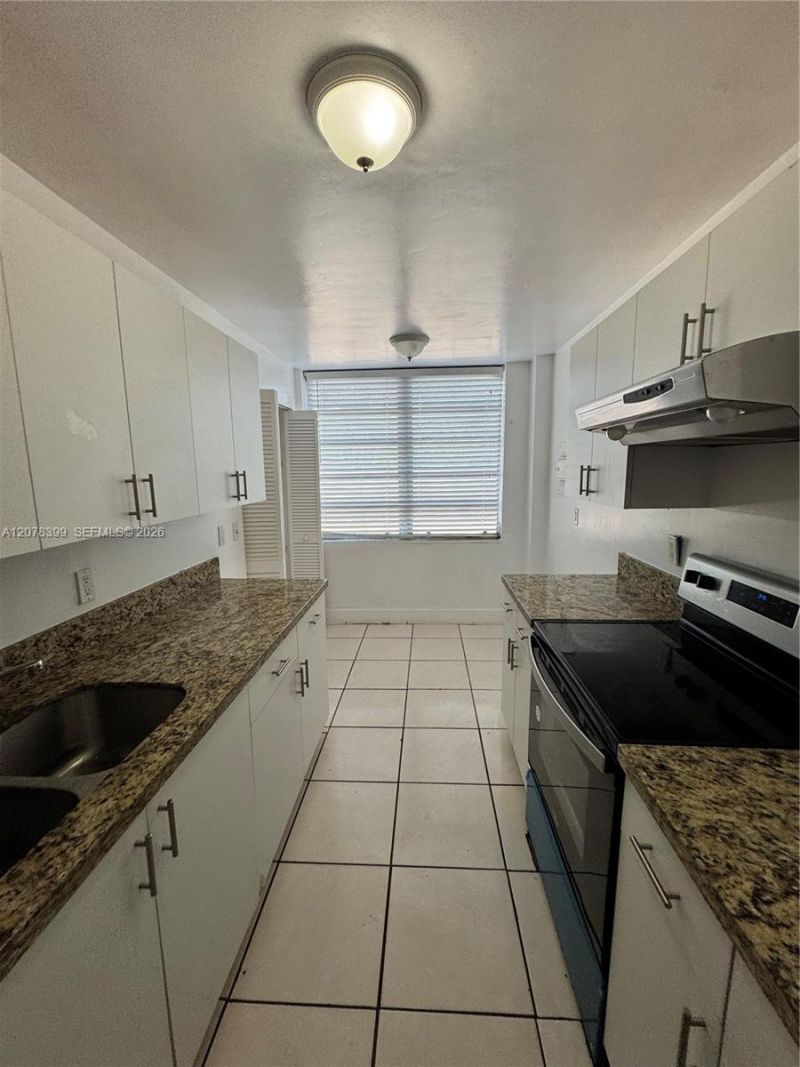 12105 NE 6th Ave , Unit 304, North Miami, FL 33161 Photo