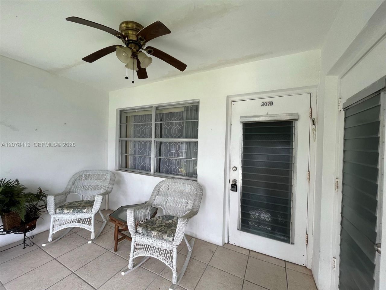 581 Blue Heron Dr , Unit 307-B, Hallandale Beach, FL 33009 Photo