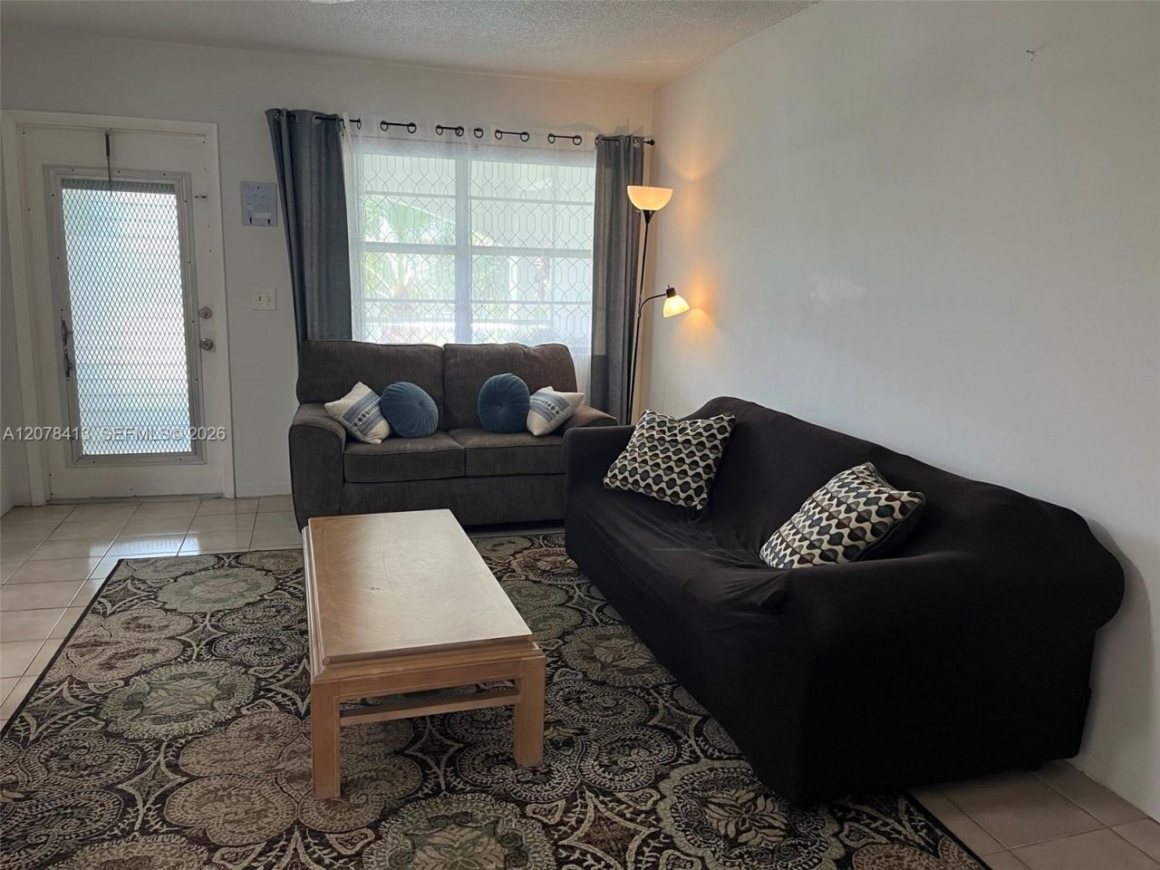581 Blue Heron Dr , Unit 307-B, Hallandale Beach, FL 33009 Photo