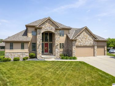 7413 N 116th Avenue Circle, Omaha, NE 68142