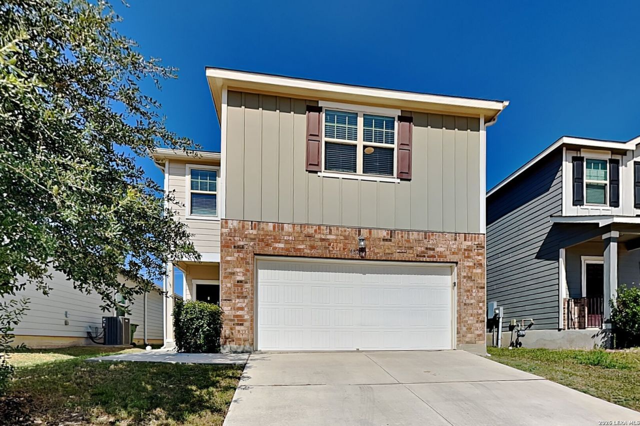 4827 Hallies Garden, Saint Hedwig, TX 78152 Main Photo