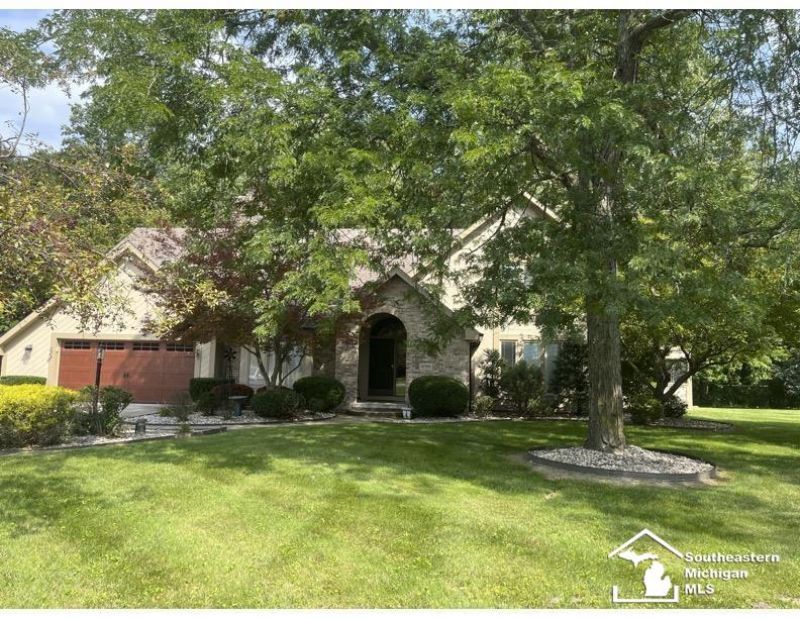 10766 Douglas Road, Temperance, MI 48182 Main Photo
