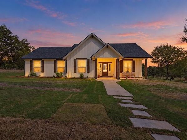 2155 County Road 197, Jonesboro, TX 76538