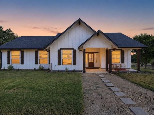 2155 County Road 197, Jonesboro, TX 76538