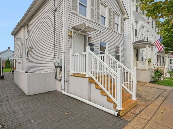 24 Welton St, New Brunswick, NJ 08901