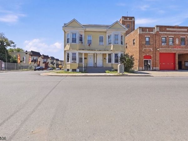 665 Grove St, Irvington, NJ 07111