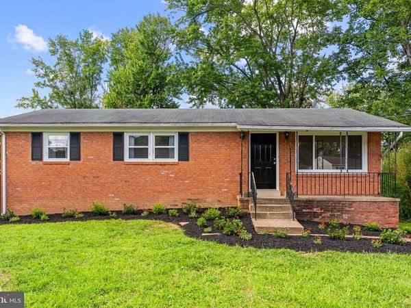 4082 STANBERRY AVENUE , MARSHALL, VA 20115