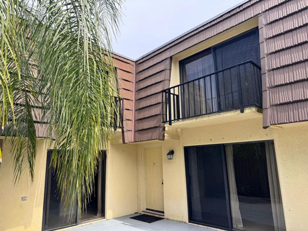 904 9TH Court, Palm Beach Gardens, FL 33410
