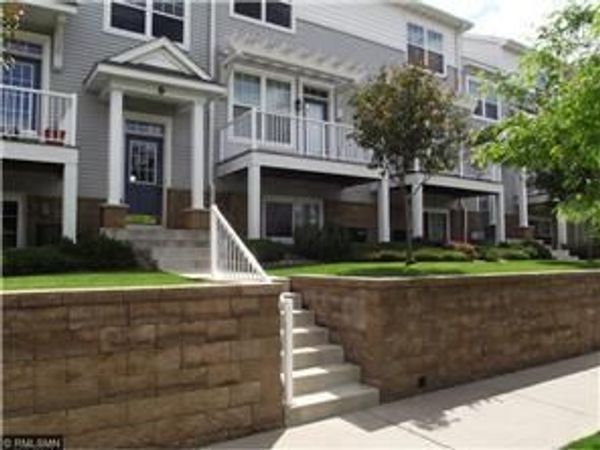1662 Village Trail E, Unit 3, Maplewood, MN 55109