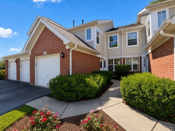 1347 Winfield Way , Unit 1347, Roselle, IL 60172