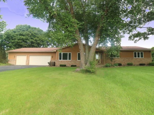 3095 Boerderij Way , Woodstock, IL 60098